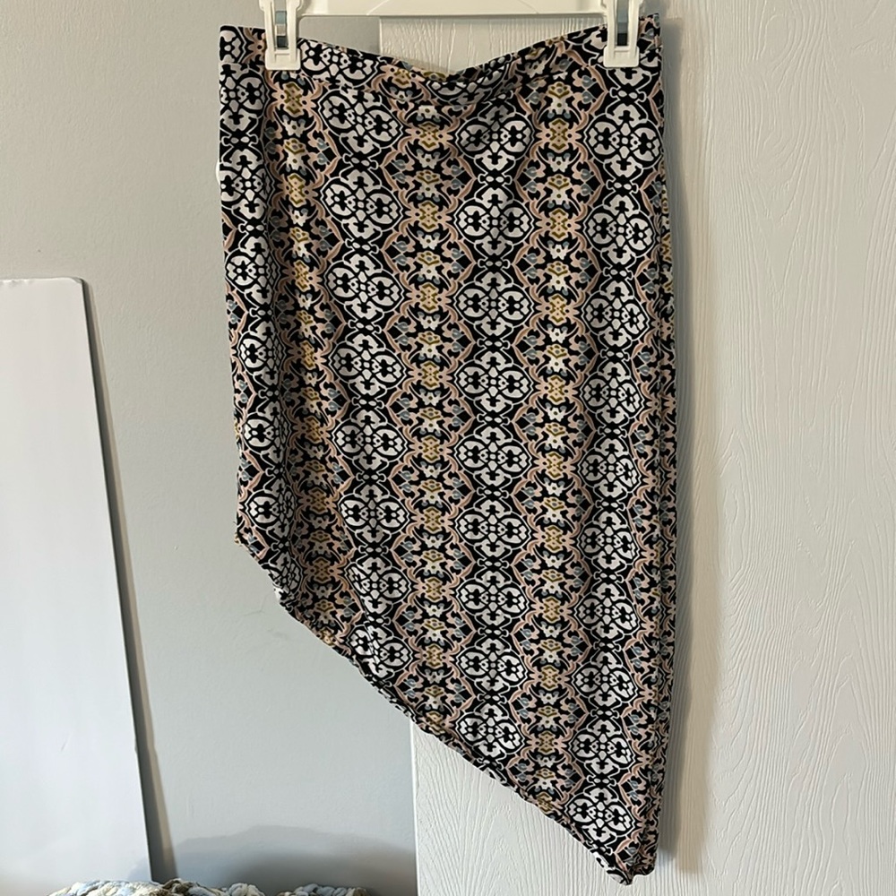 Capella Apparel Skirt size L